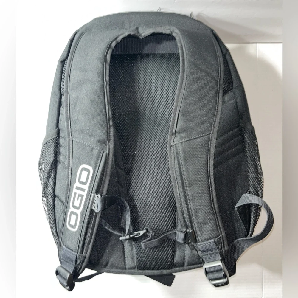 OGIO‎ Rogue Backpack Black Laptop Travel Bag Padded Heavy Duty Tech LCM Logo